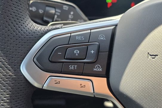 Volkswagen Tiguan R-Line Plus 2.0 TDI DSG 4MOTION
