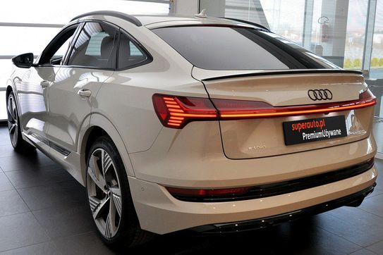 Audi Q8 e-tron Sportback 55 quattro S Line