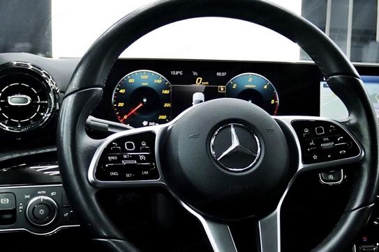 Mercedes Klasa A 200 d 8G-DCT