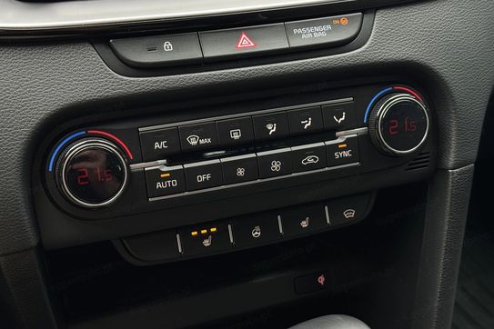 Kia XCeed 1.5 T-GDI Business Line DCT
