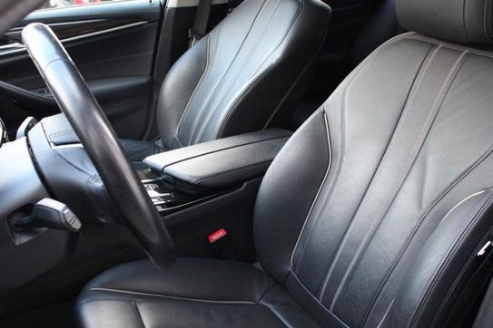 BMW Seria 5 520d xDrive Luxury Line Touring