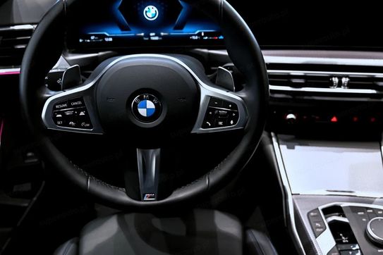 BMW Seria 3 330i xDrive M Sport
