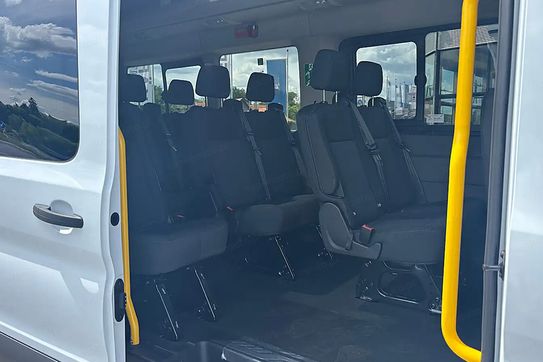 Ford Transit 460 M2 L4H3 RWD Trend Autobus