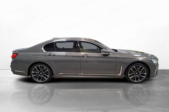 BMW Seria 7 740d xDrive