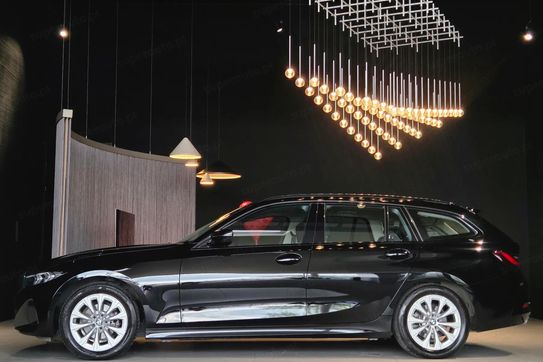 BMW Seria 3 318d mHEV aut