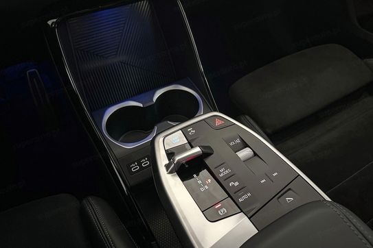 BMW iX2 eDrive20 M Sport