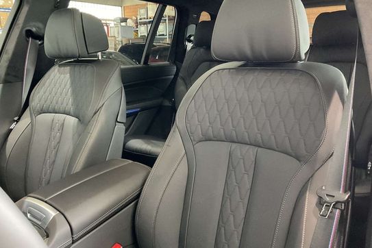 BMW X7 M60i xDrive
