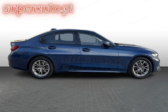 BMW Seria 3 320i