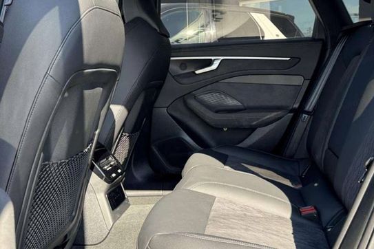 Audi A6 e-Hybrid quattro Avant