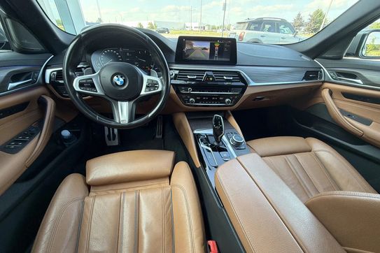 BMW Seria 5 520d xDrive mHEV M Sport sport-aut