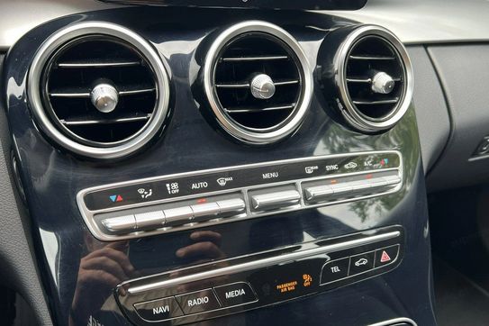 Mercedes Klasa C 220 d 9G-TRONIC