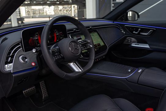 Mercedes Klasa E Kombi 300 de PHEV 4-Matic AMG 9G-Tronic