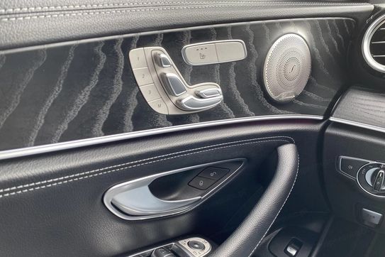 Mercedes Klasa E 220 d mHEV 4-Matic AMG 9G-Tronic