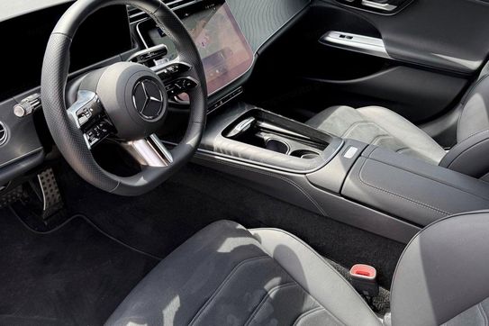 Mercedes E Klasa 300 e 4-Matic AMG