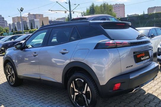 Peugeot 2008 1.2 PureTech EAT8