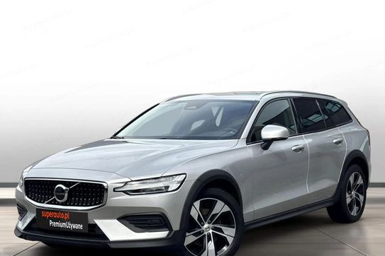 Volvo V60 CC Plus B4 D AWD aut