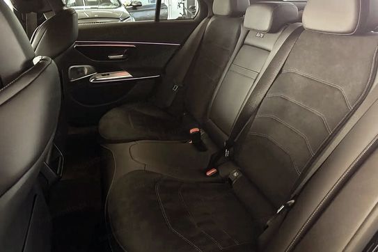 Mercedes Klasa E 300 e  4-Matic AMG