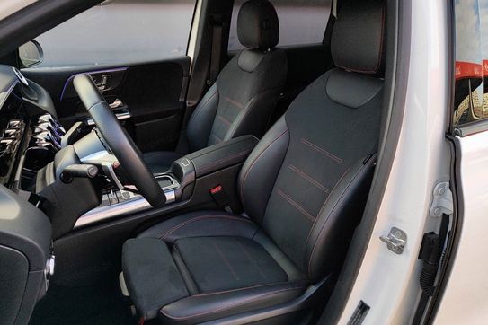 Mercedes Klasa B 220 4MATIC AMG Line