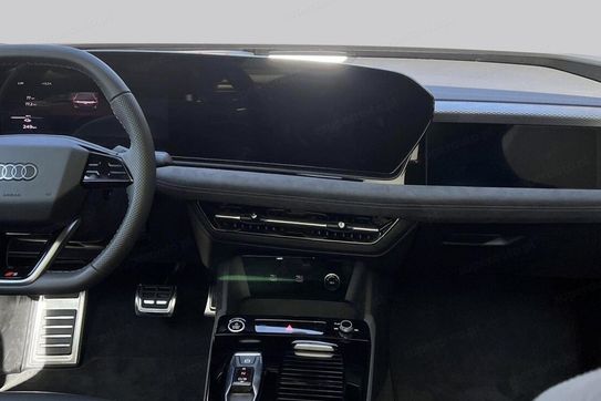 Audi A6 E-tron quattro Avant S line