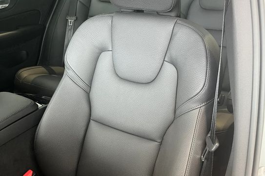 Volvo V60 T6 AWD Plug-In Hybrid Plus Dark