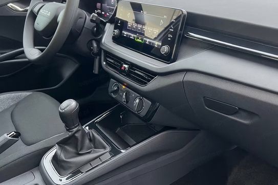 Skoda Fabia Essence 1.0 MPI