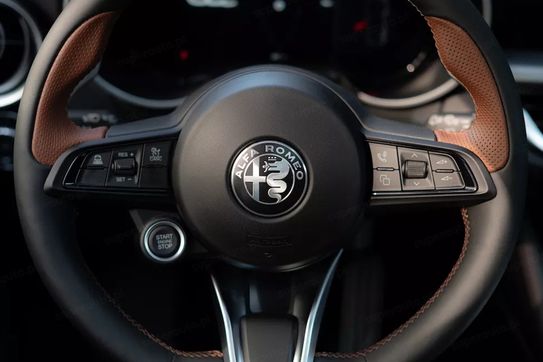 Alfa Romeo Giulia Intensa Q4