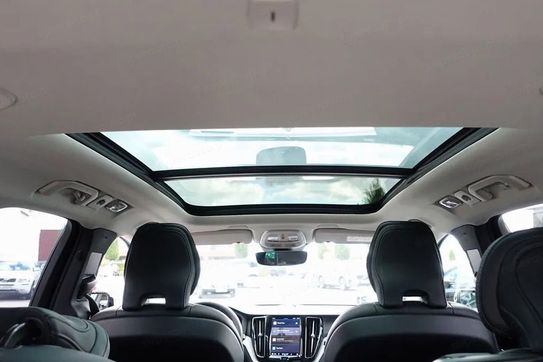 Volvo XC60 B5 B AWD Ultra Dark aut