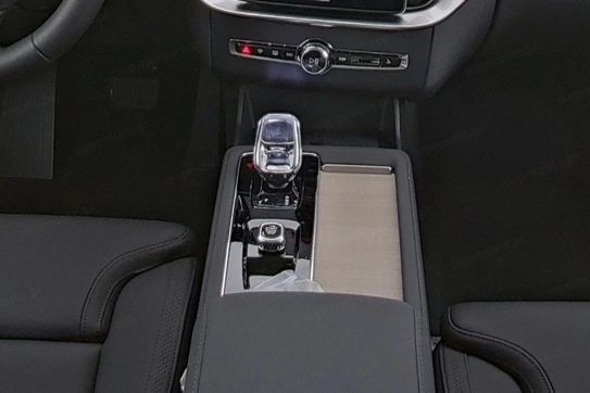 Volvo XC90 T8 AWD Plug-In Hybrid Plus Bright 7os