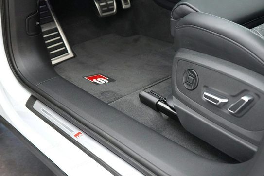 Audi Q8 SQ8 TFSI quattro Tiptronic