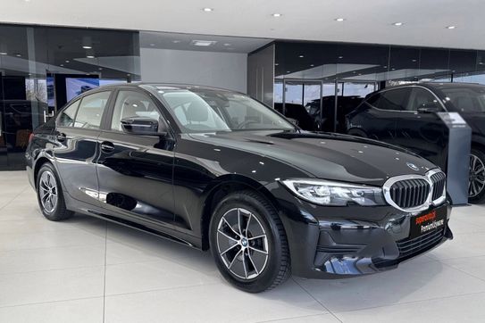 BMW Seria 3 318i Advantage aut