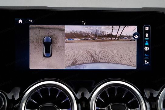 Mercedes B Klasa 250 e AMG Line