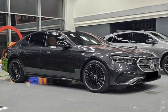 Mercedes Klasa E 200 4-Matic AMG