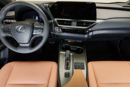 Lexus UX 300h F Sport 2.0 Hybrid Dynamic Force