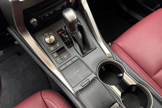 Lexus NX 300h F Impression AWD