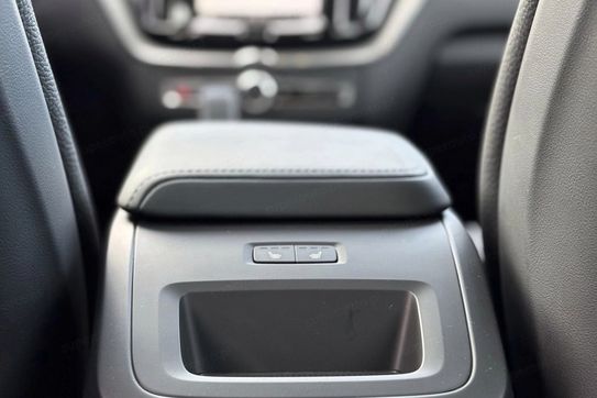 Volvo XC60 T6 Plug-In Hybrid AWD Plus Bright