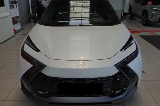 Toyota C-HR Executive 2.0 Plug-in Hybrid Dynamic Force