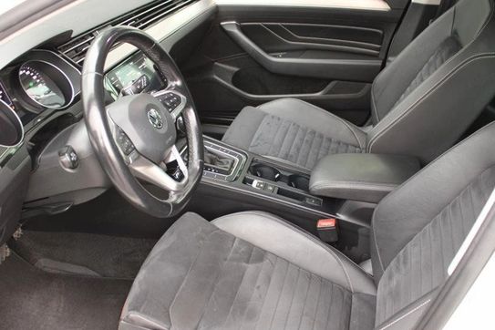 Volkswagen Passat 2.0 TDI R-Line DSG