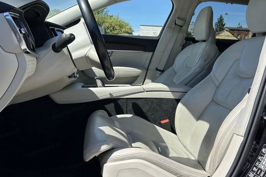 Volvo V90 Cross Country B5 D AWD Pro