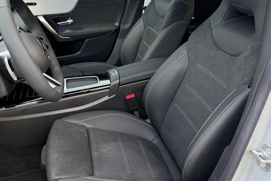 Mercedes CLA 200 AMG Line Shooting Brake