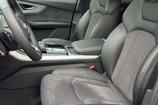 Audi Q7 TDI quattro S Line