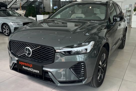 Volvo XC60 B5 B AWD Plus Dark