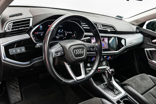 Audi Q3 45 TFSI S Line quattro S tronic