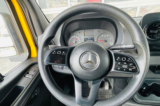 Mercedes Sprinter Standard Zabudowa Kurier