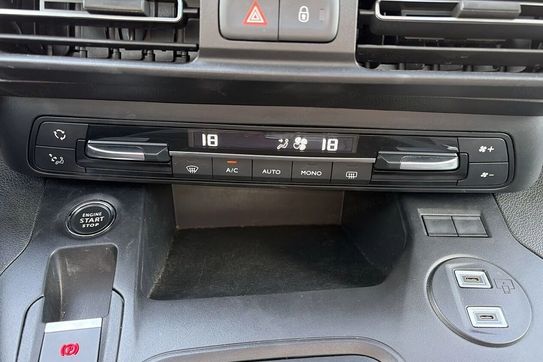 Toyota Proace City Verso 1.5 d-4D Vip