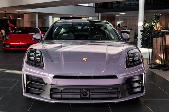Porsche Panamera 4
