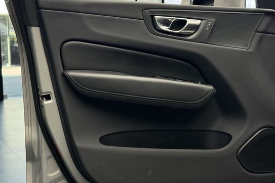 Volvo XC60 B4 B Momentum Pro