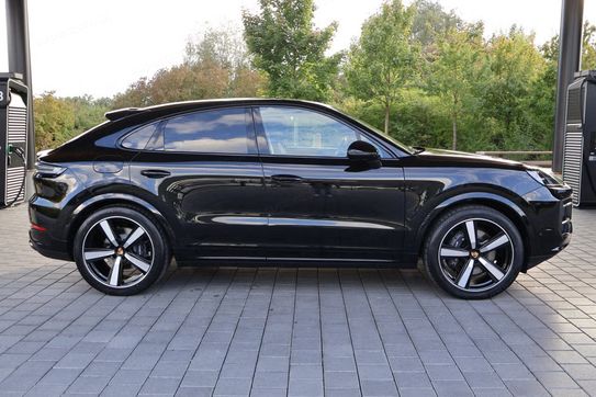 Porsche Cayenne Coupe Black Edition