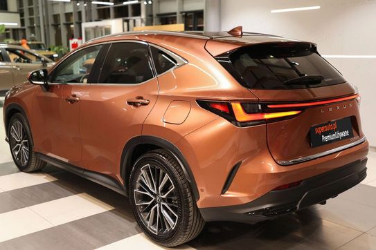 Lexus NX 450h+ Omotenashi AWD
