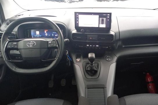 Toyota Proace City Verso 1.5 D-4D Family