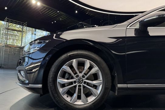 Volkswagen Passat 2.0 TSI Elegance DSG